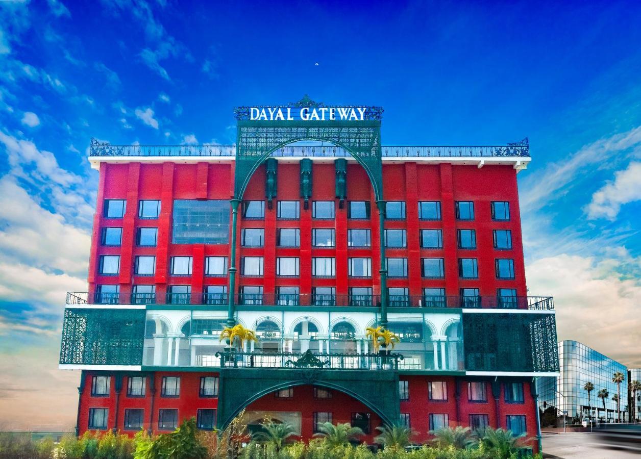 Dayal Gateway Hotel ลัคเนา ภายนอก รูปภาพ