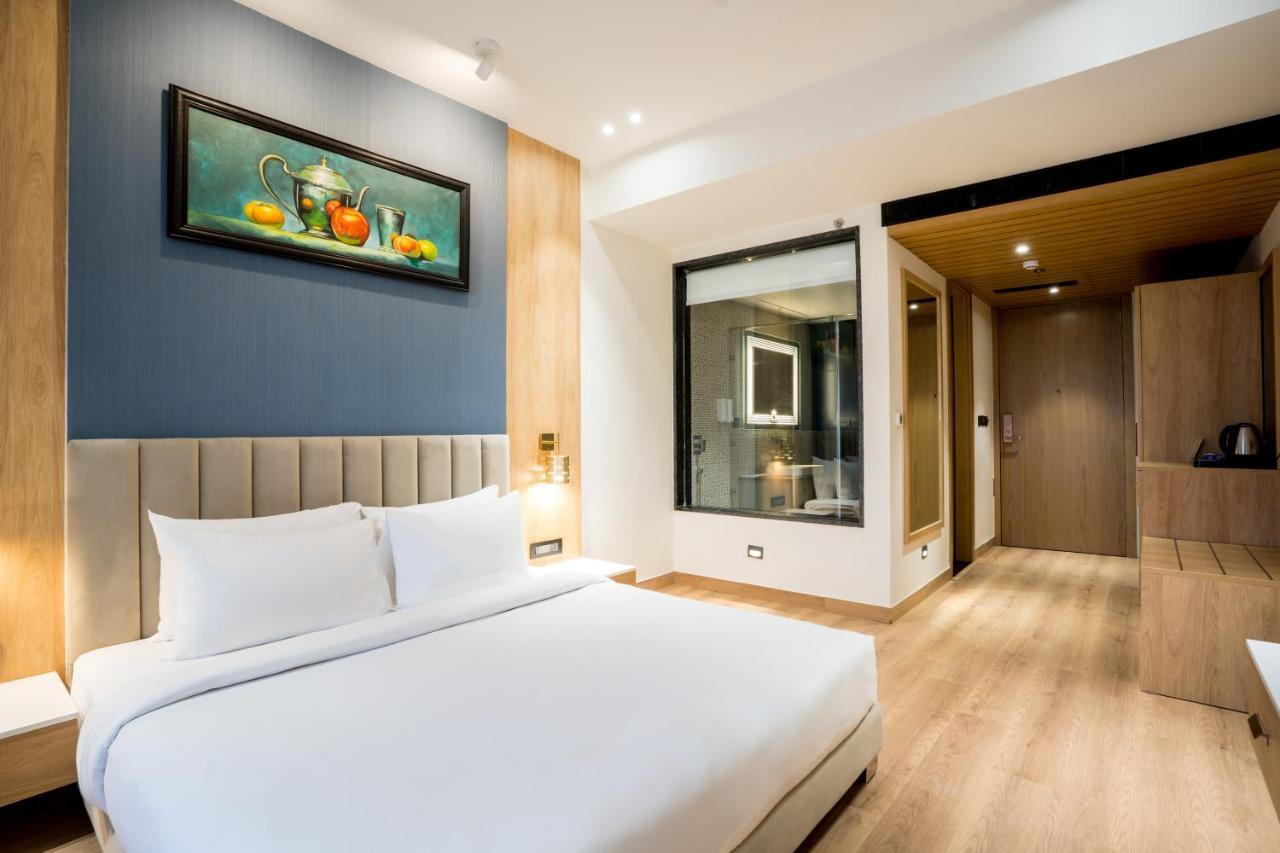 Dayal Gateway Hotel ลัคเนา ภายนอก รูปภาพ